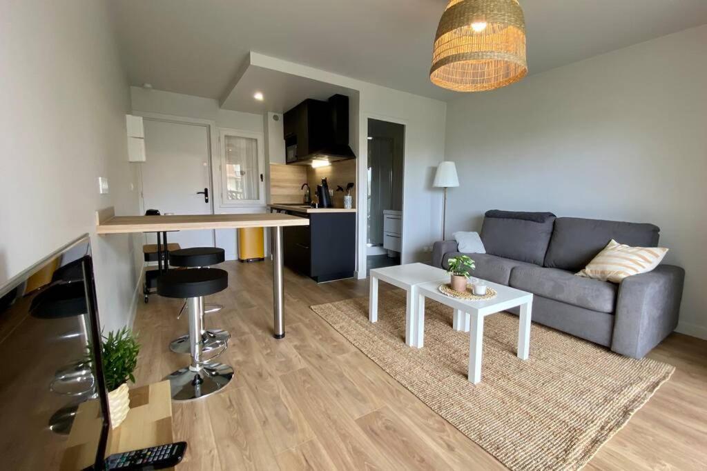 Coeur De Cabourg- Joli Studio Avec Terrasse - Apartamento Exterior foto