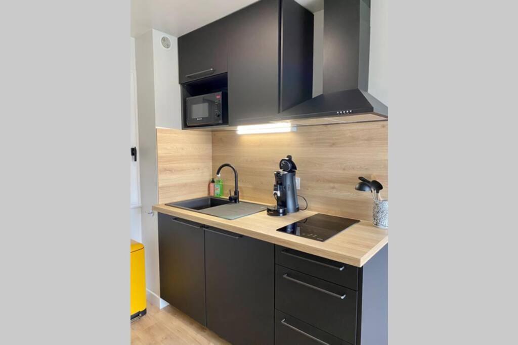 Coeur De Cabourg- Joli Studio Avec Terrasse - Apartamento Exterior foto